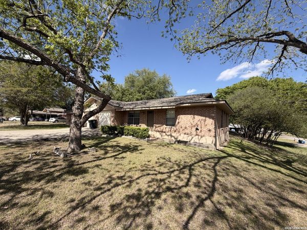 795 ALBERT ST, New Braunfels, TX 78130