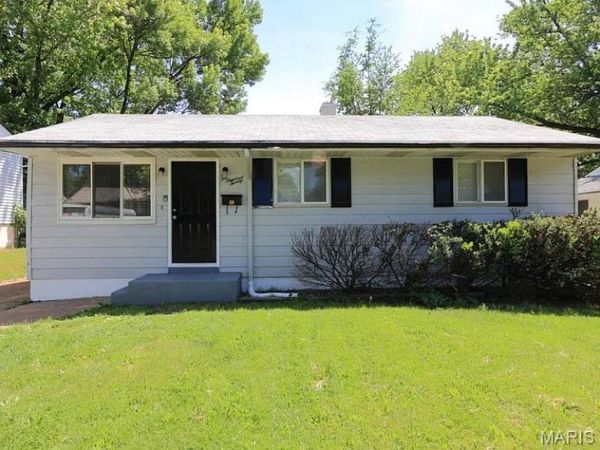 220 Roderick Drive, St Louis, MO 63137