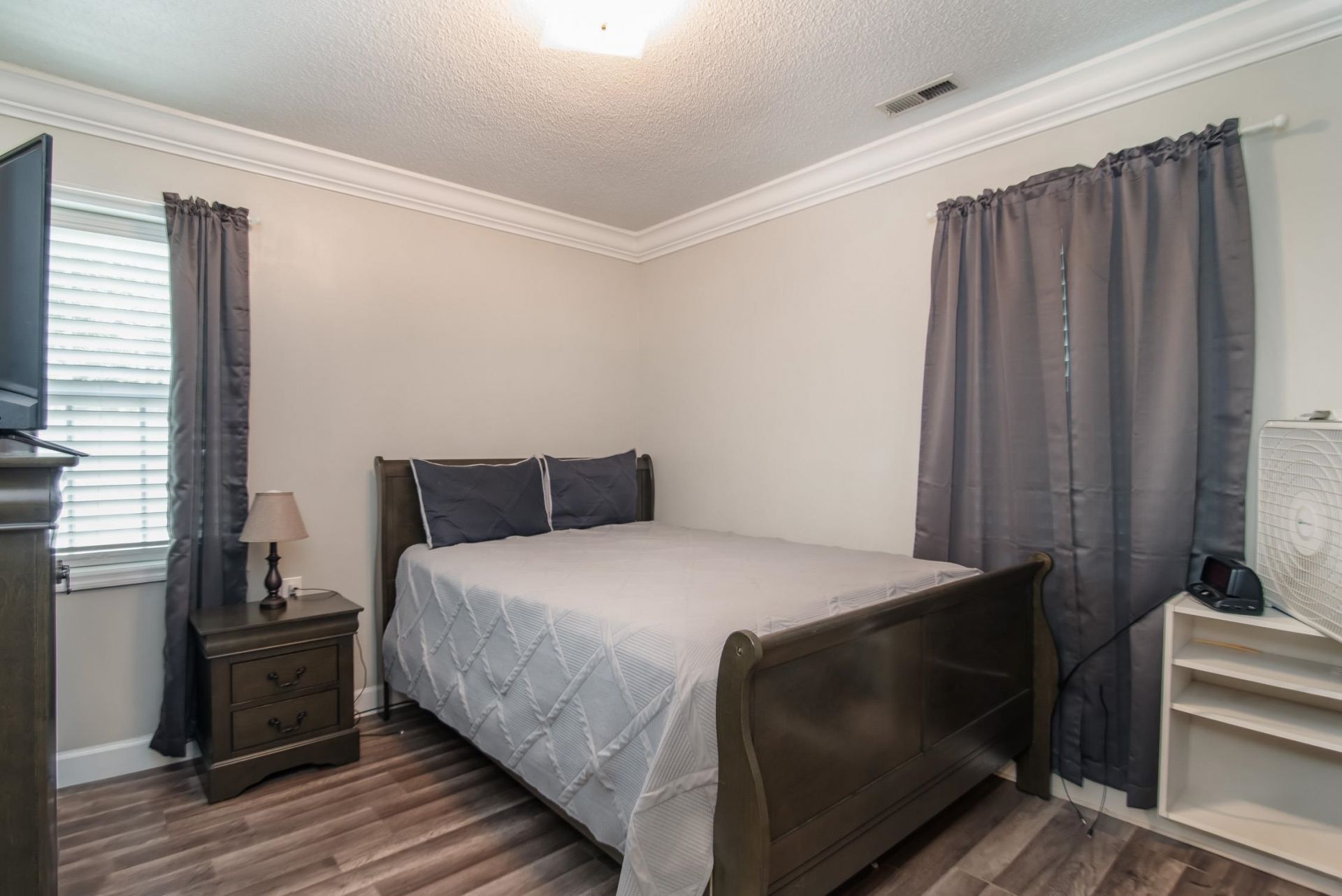 2510 Redwood St. Photo 8