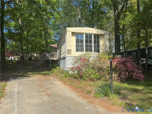 17004 N Swift Bluff Court , Chesterfield, VA 23834