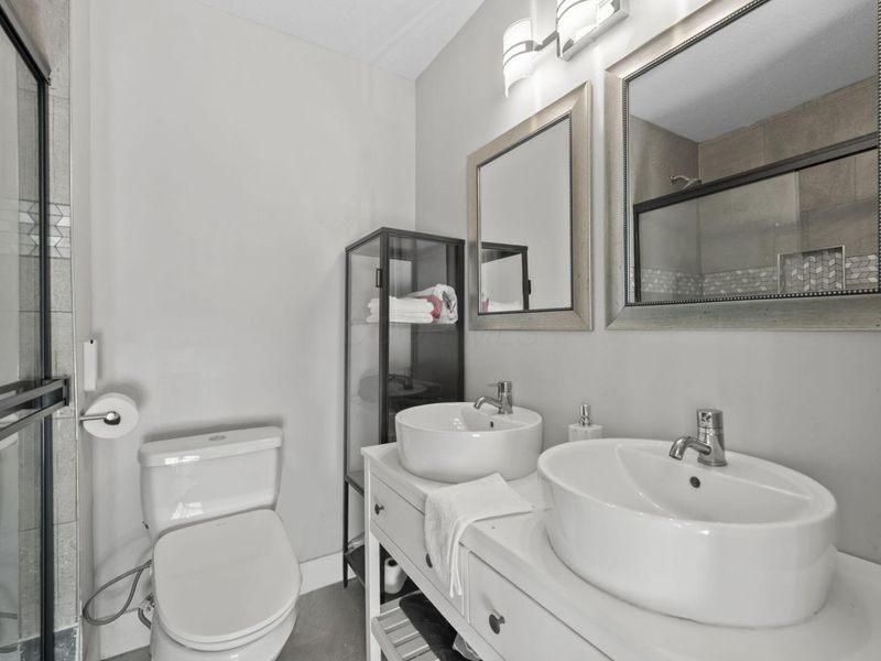 1046 E Cherry Street, Columbus, OH 43205 Photo 16