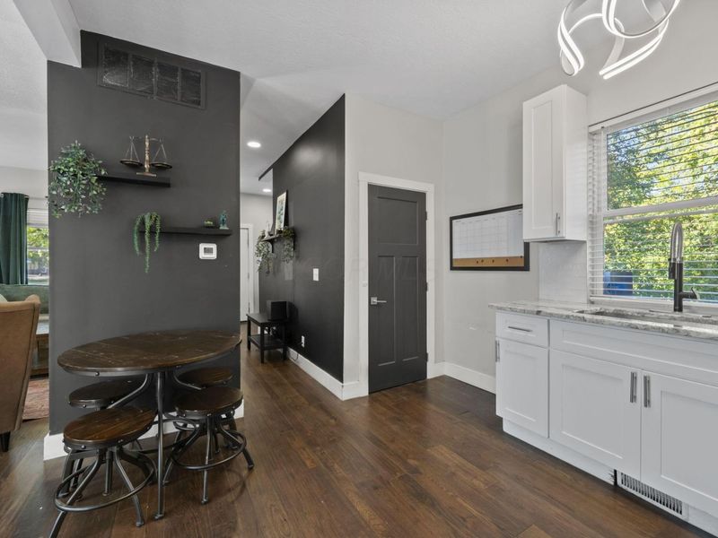 1046 E Cherry Street, Columbus, OH 43205 Photo 9