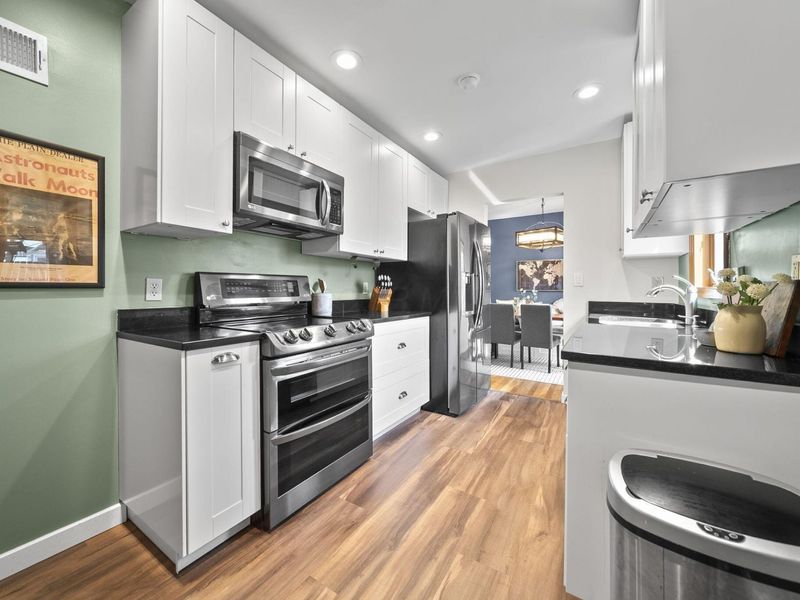 2701 Woodley Road , Columbus, OH 43231 Photo 13