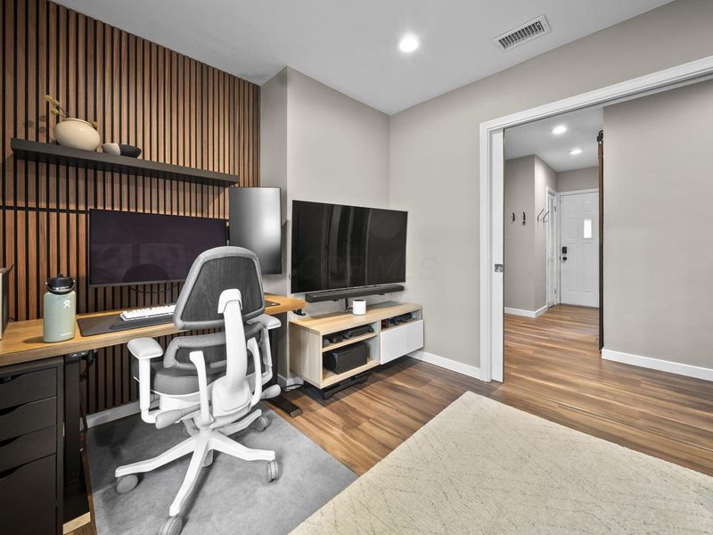 2701 Woodley Road , Columbus, OH 43231 Photo 22