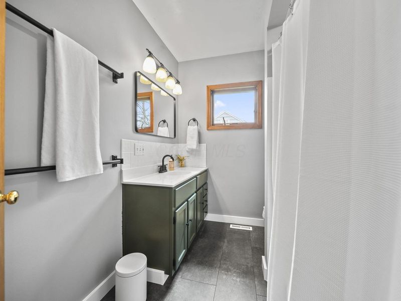 2701 Woodley Road , Columbus, OH 43231 Photo 38