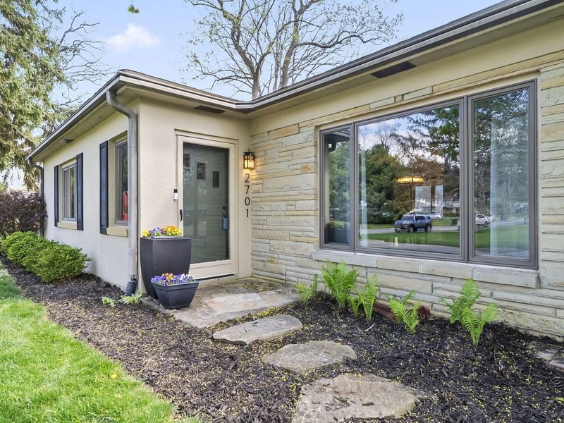 2701 Woodley Road , Columbus, OH 43231 Photo 4