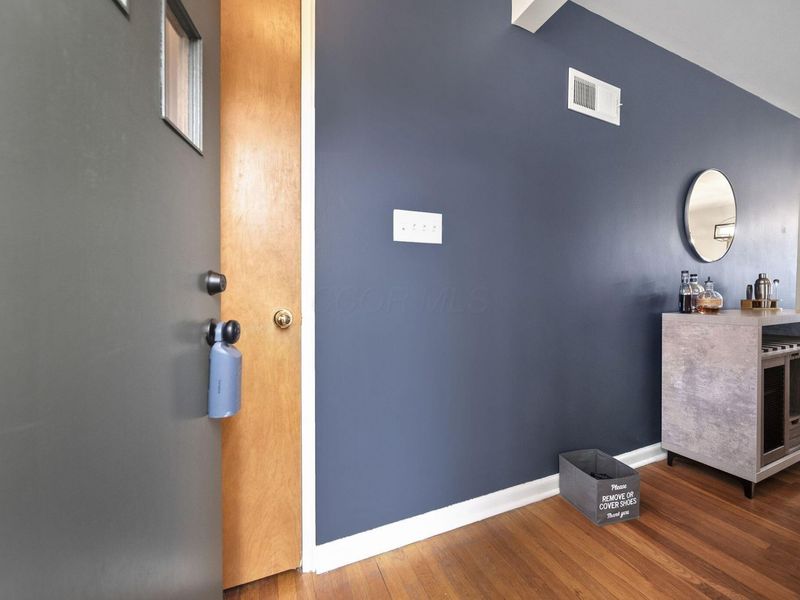 2701 Woodley Road , Columbus, OH 43231 Photo 5