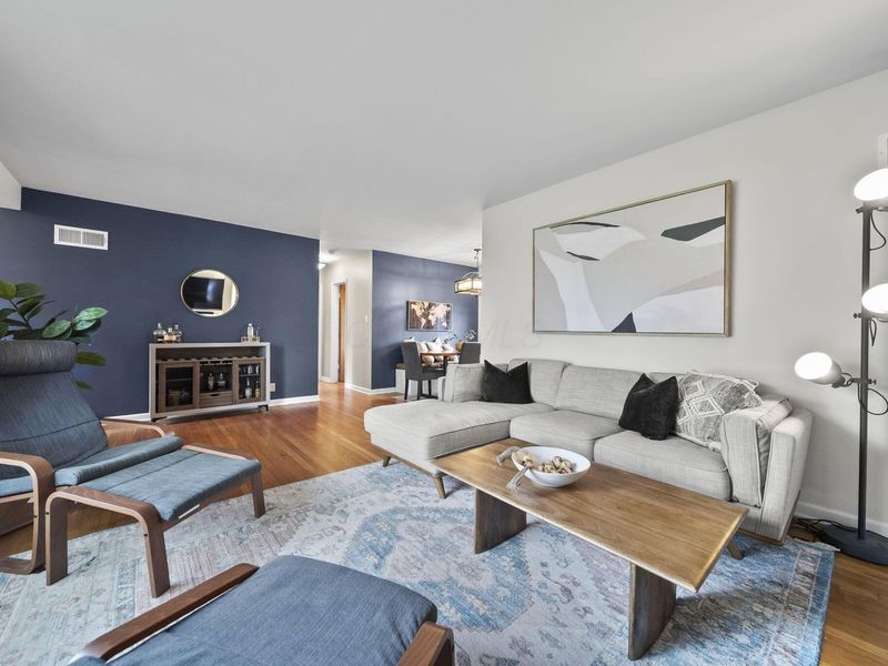 2701 Woodley Road , Columbus, OH 43231 Photo 9