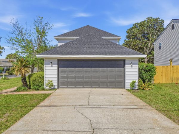 801 Forest Cove Court, Mary Esther, FL 32569