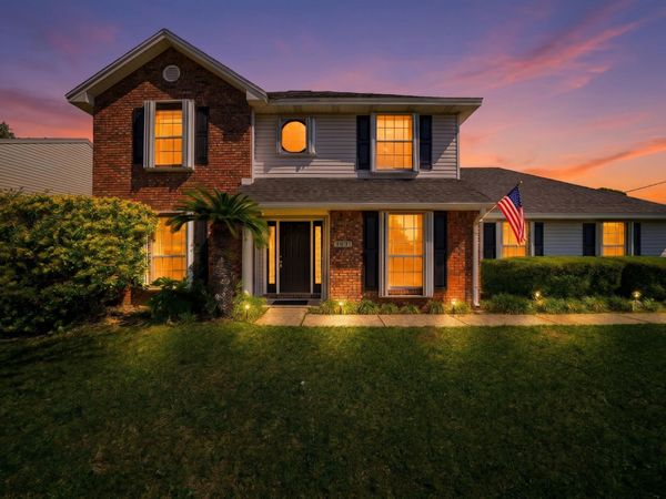 801 Forest Cove Court, Mary Esther, FL 32569