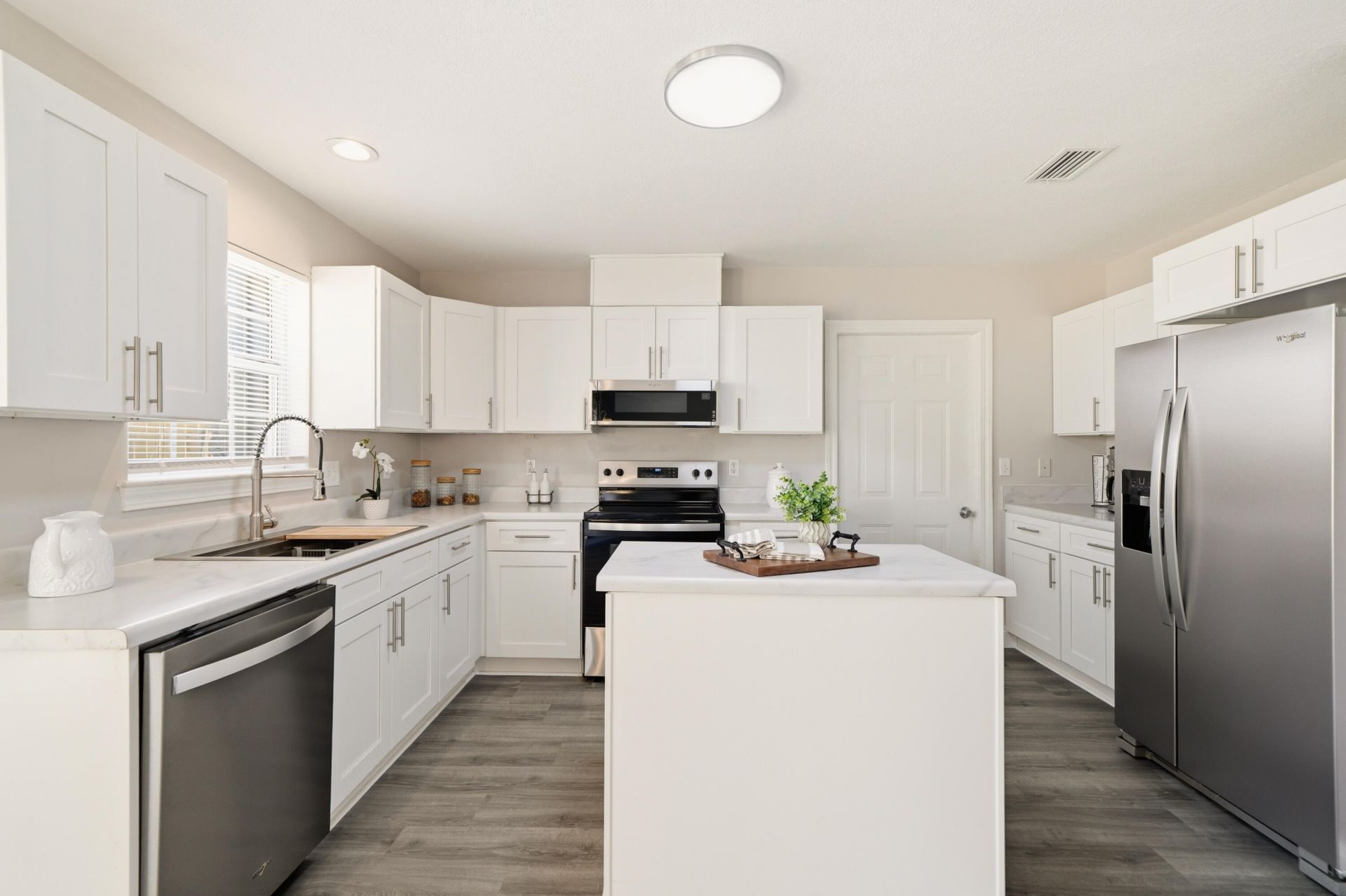 801 Forest Cove Court, Mary Esther, FL 32569 Main Photo