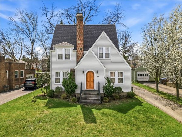 1034 Myrtle Pl, Sharon, PA 16146