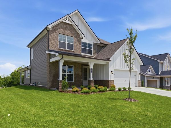 1096 Callaway Drive, Lebanon, TN 37087