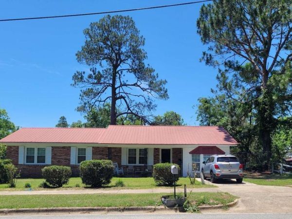 9TH E 417, Alma, GA 31510