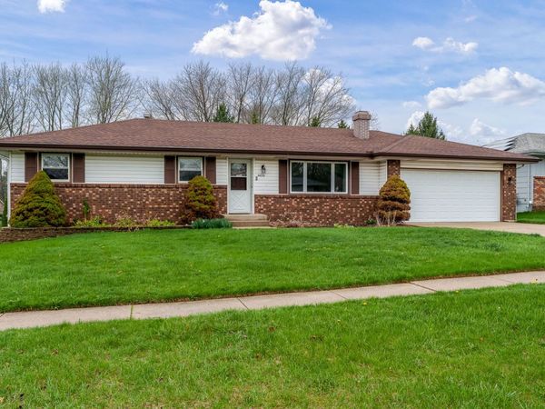 4420 HARVEST Trail , Loves Park, IL 61111