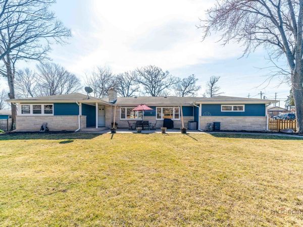 34049 N Hickory Avenue , Grayslake, IL 60030