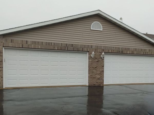 150 N Wooster Street , Unit 9, Capron, IL 61012