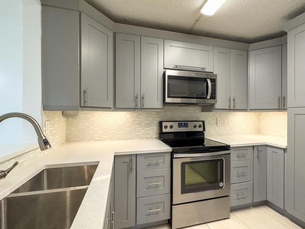 6299 Chasewood Drive, Unit D, Jupiter, FL 33458