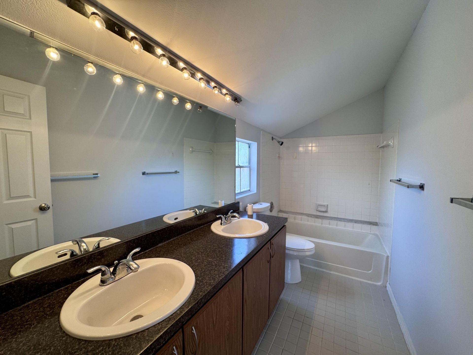 5889 Snowdrop Way, West Palm Beach, FL 33415 Photo