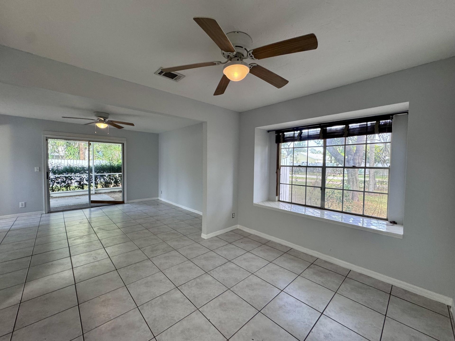 5889 Snowdrop Way, West Palm Beach, FL 33415 Photo
