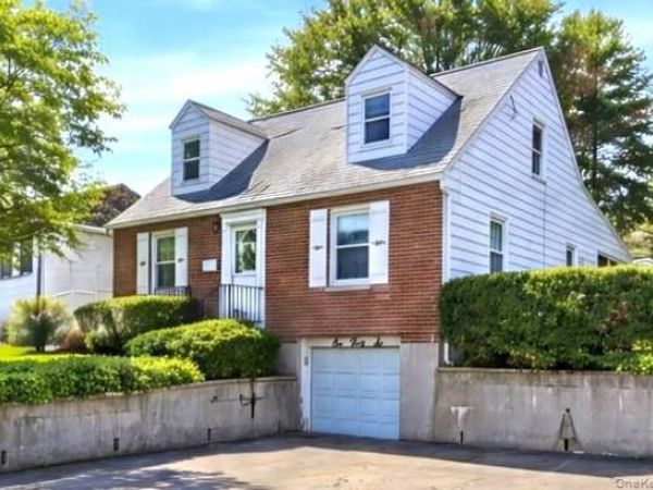 136 Roundhill Drive , Yonkers, NY 10710