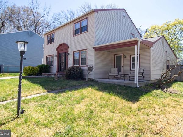 28 WELLINGTON PLACE, BURLINGTON, NJ 08016