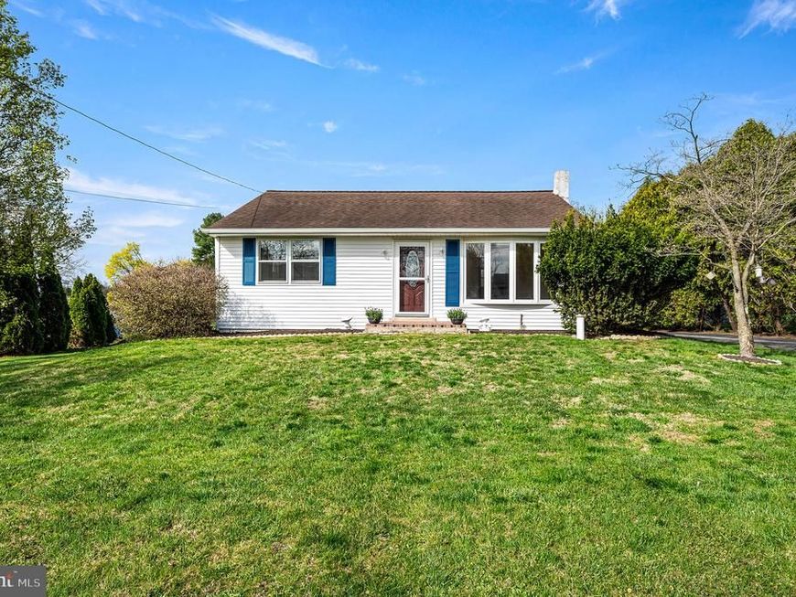 5946 Chichester Avenue, Aston, PA 19014 Main Photo