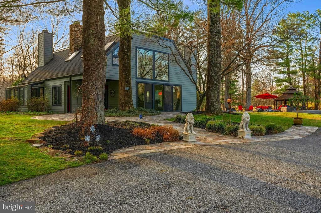 11931 PARK HEIGHTS AVENUE  Owings Mills, MD 21117