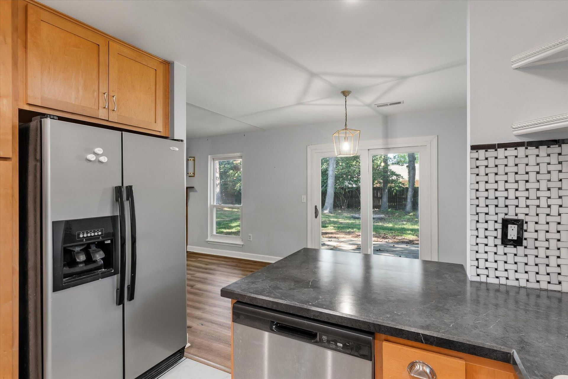 2108 Forest Lakes Boulevard Photo 17