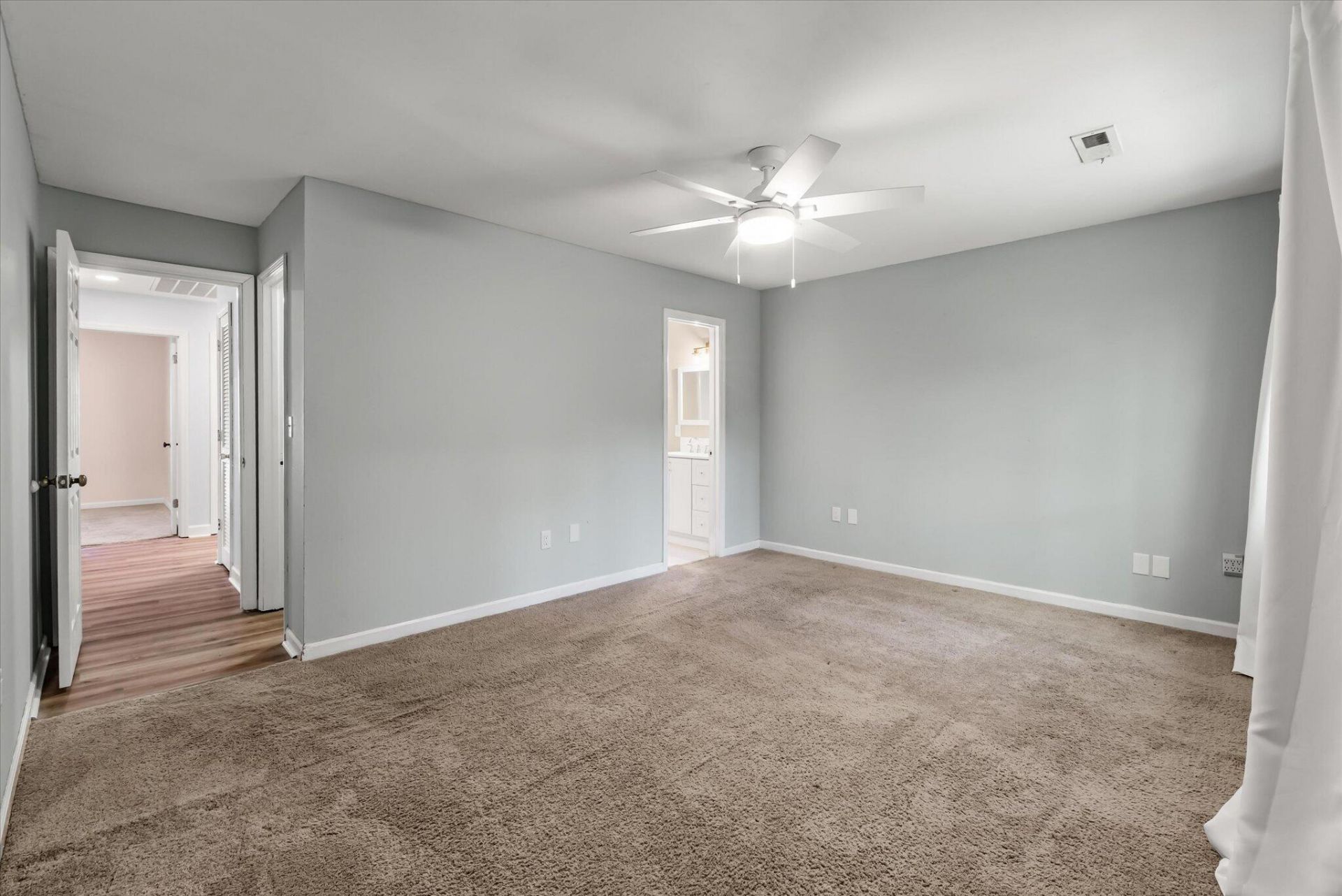 2108 Forest Lakes Boulevard Photo 19