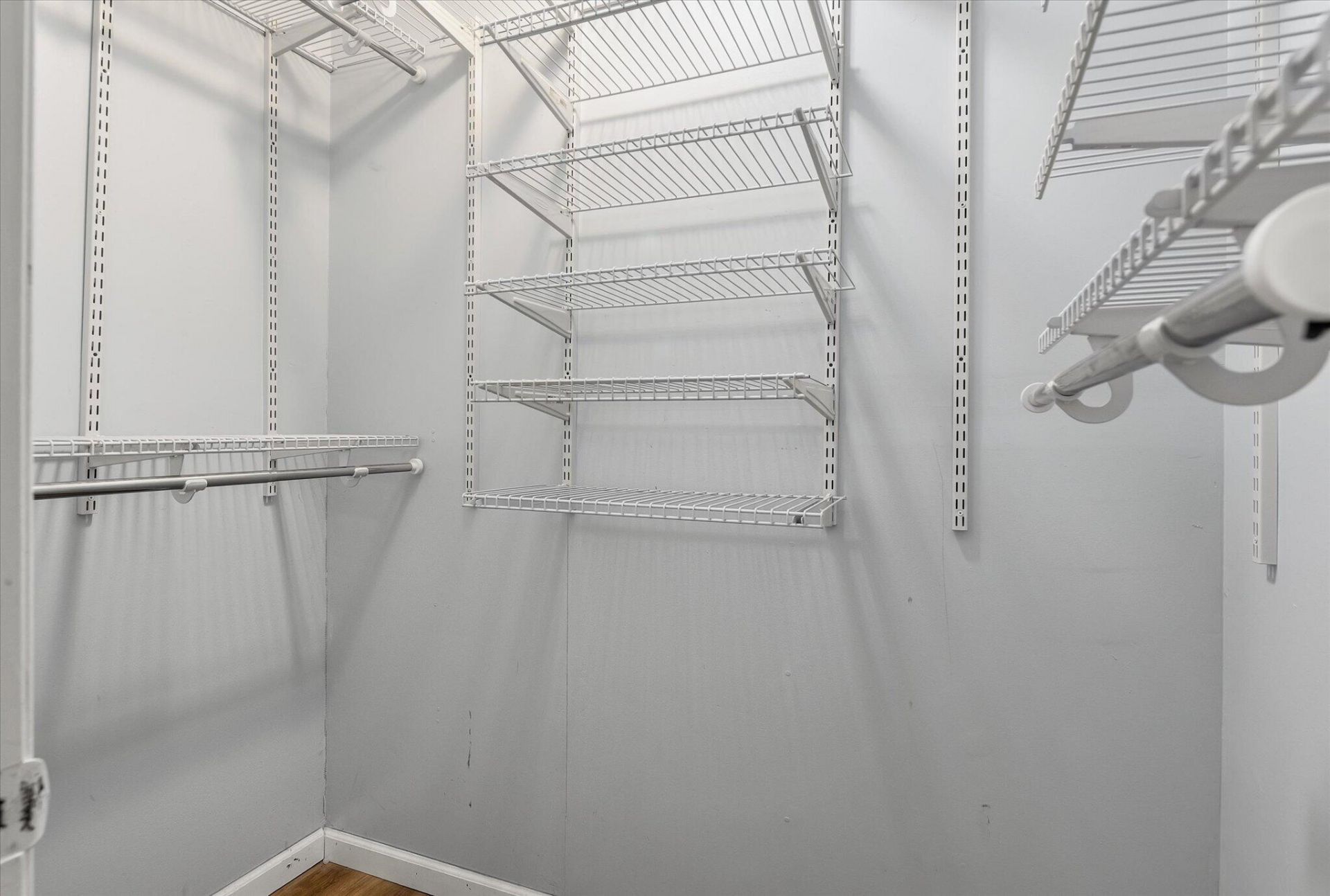 2108 Forest Lakes Boulevard Photo 22