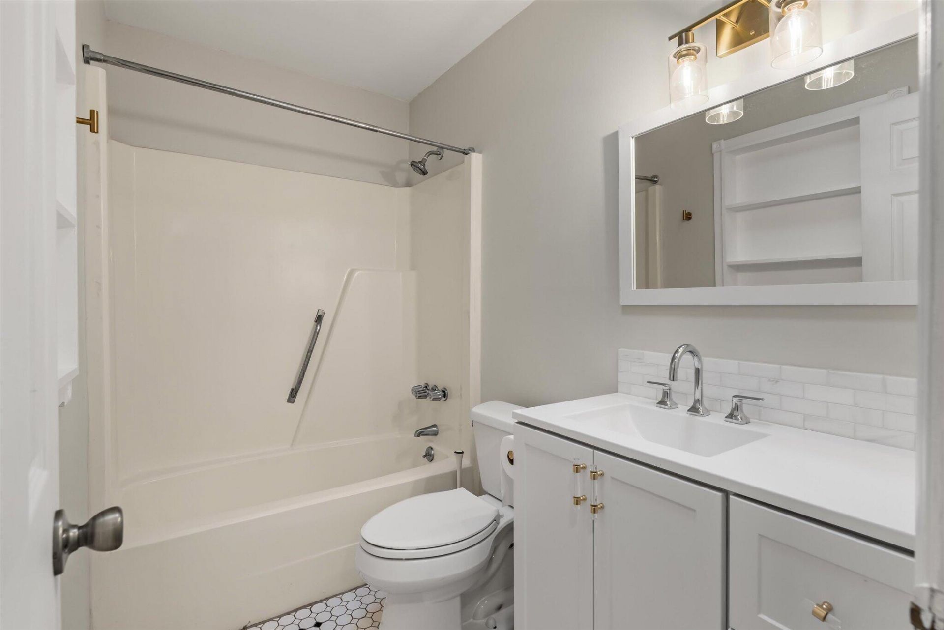 2108 Forest Lakes Boulevard Photo 26