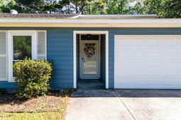 2108 Forest Lakes Boulevard photo 4