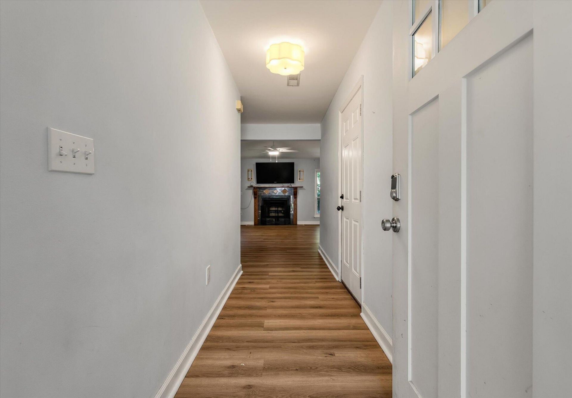 2108 Forest Lakes Boulevard Photo 5