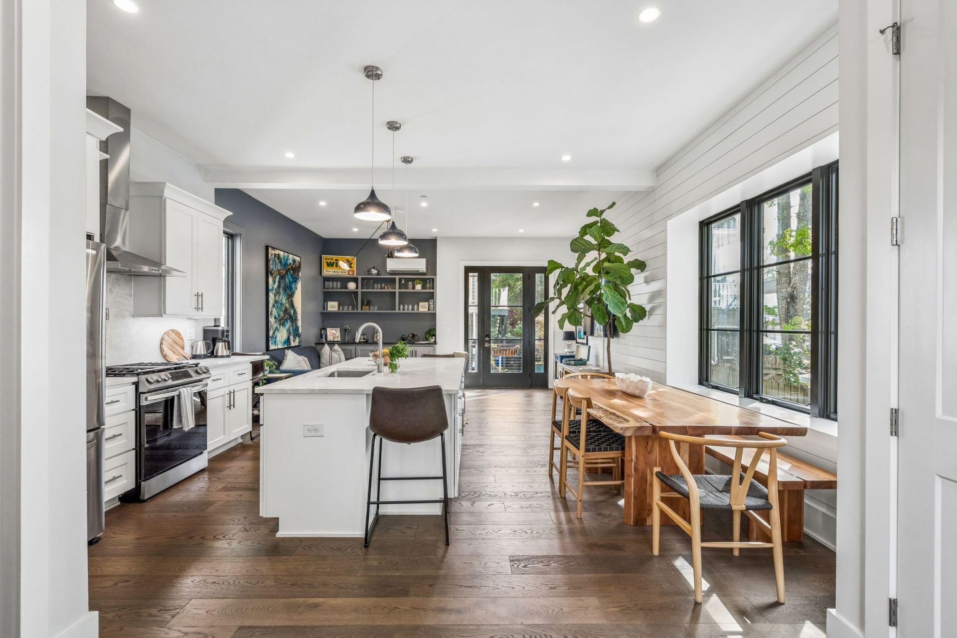 7 Carrere Court Photo 18