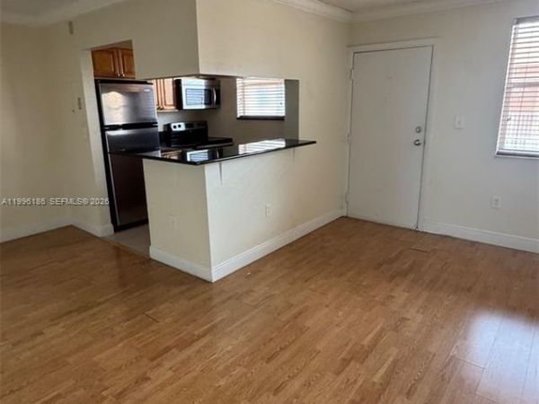 2441 SW 31st Ave, Unit 303, Miami, FL 33145