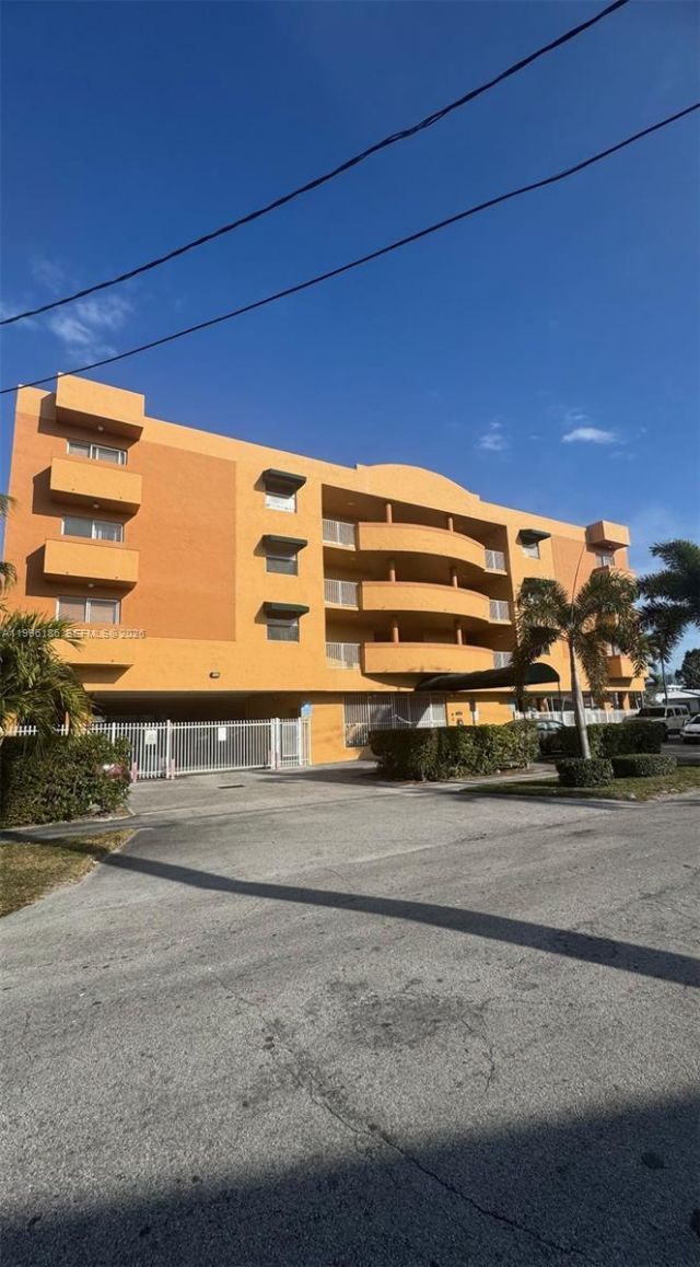 2441 SW 31st Ave, Unit 303, Miami, FL 33145 Photo
