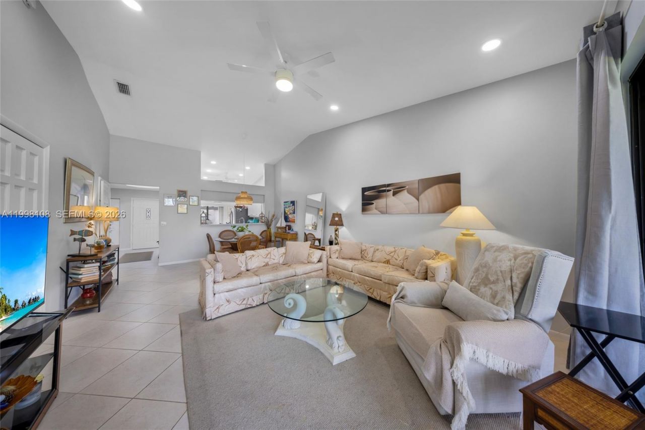 5302 Fairway Woods Dr, Unit 4612, Delray Beach, FL 33484 Photo