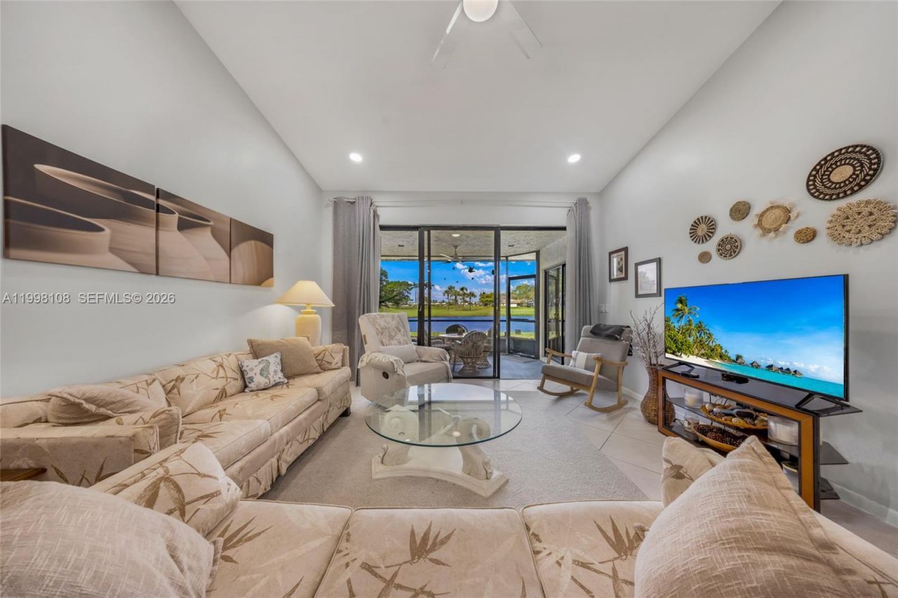 5302 Fairway Woods Dr, Unit 4612, Delray Beach, FL 33484 Photo