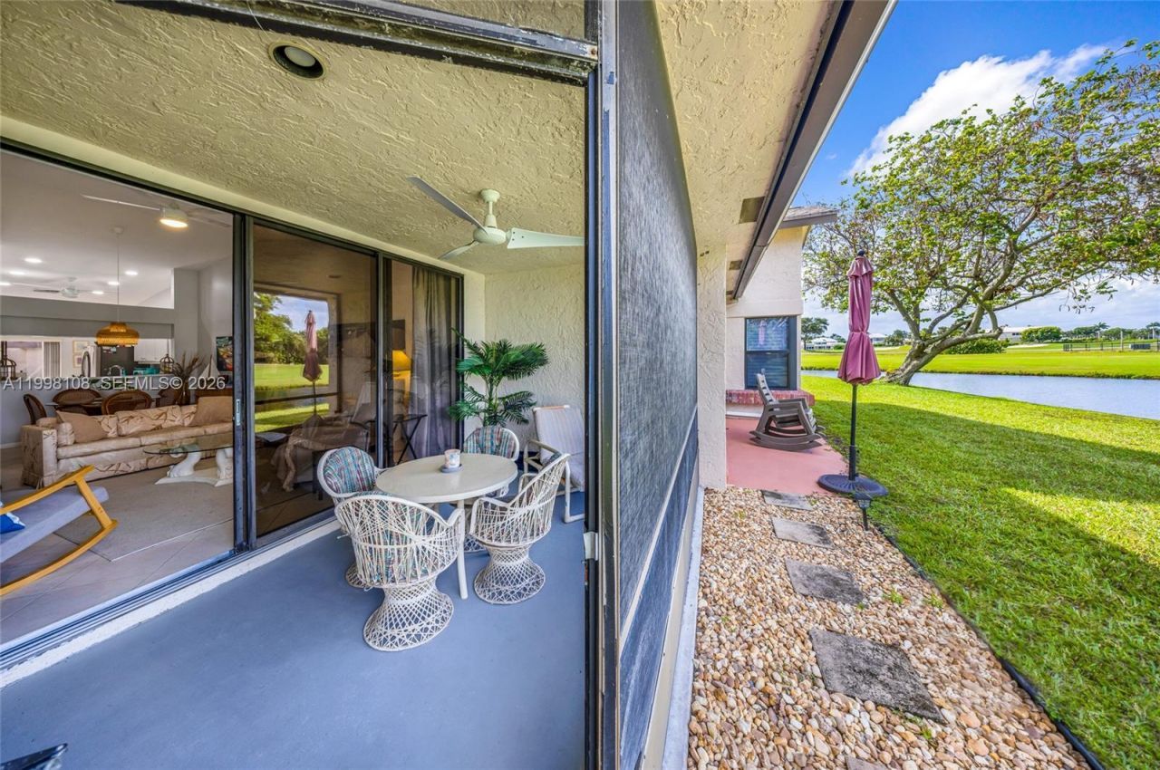 5302 Fairway Woods Dr, Unit 4612, Delray Beach, FL 33484 Photo