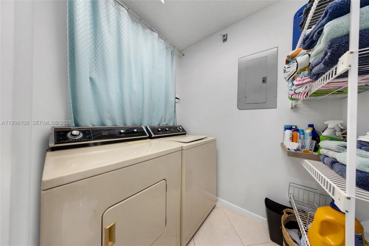 5302 Fairway Woods Dr, Unit 4612, Delray Beach, FL 33484 Photo