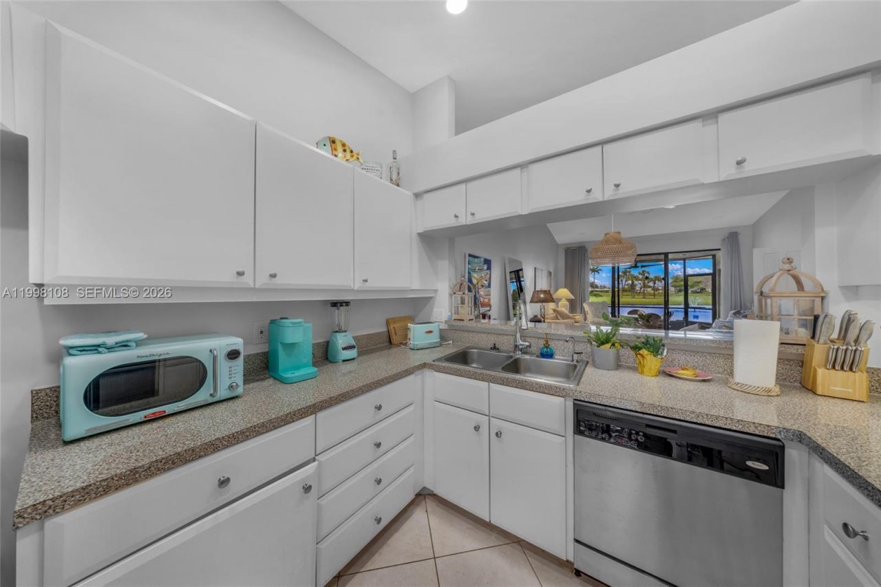 5302 Fairway Woods Dr, Unit 4612, Delray Beach, FL 33484 Photo