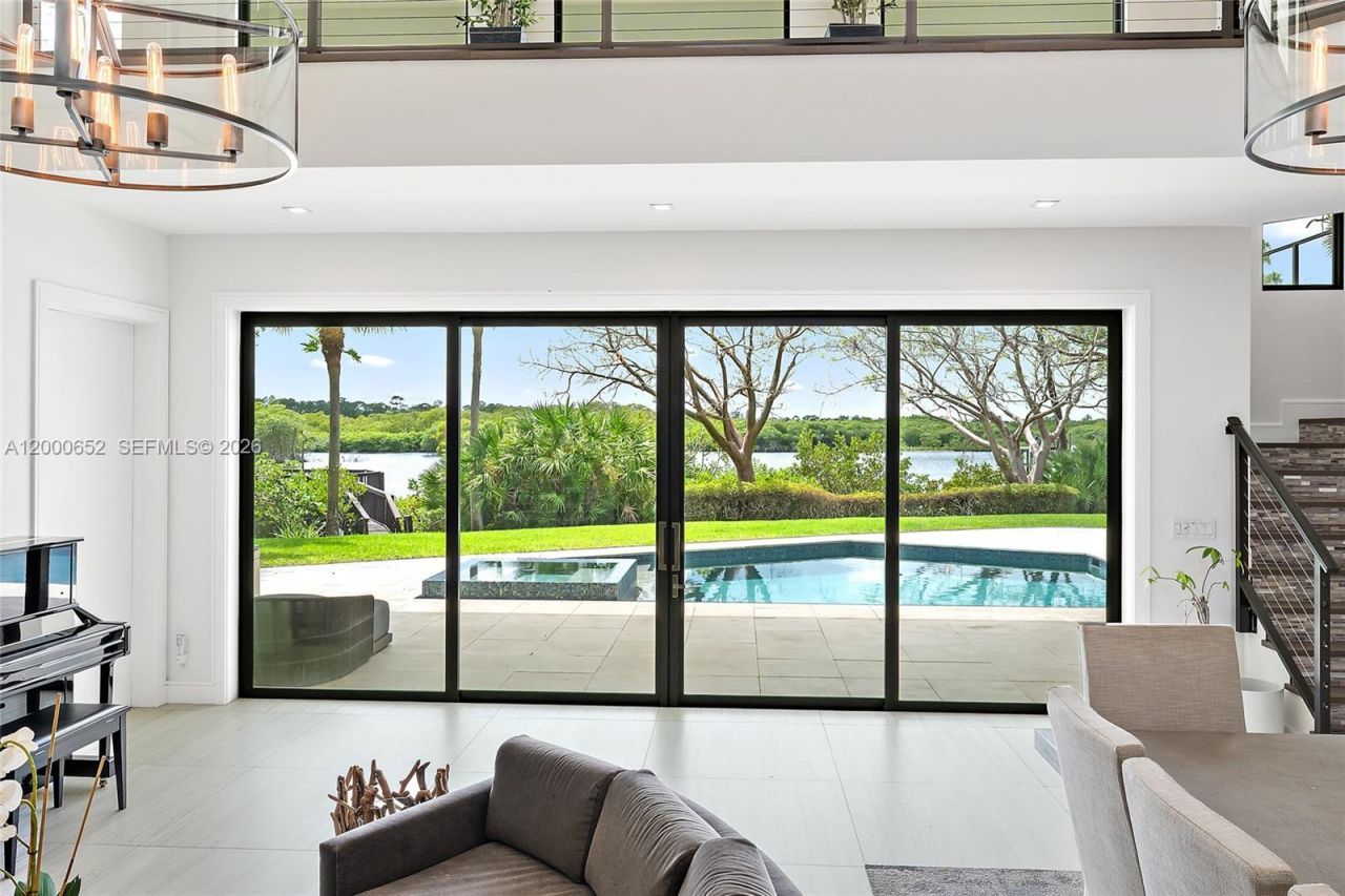 8818 SE Riverfront Ter, Jupiter, FL 33469 Photo