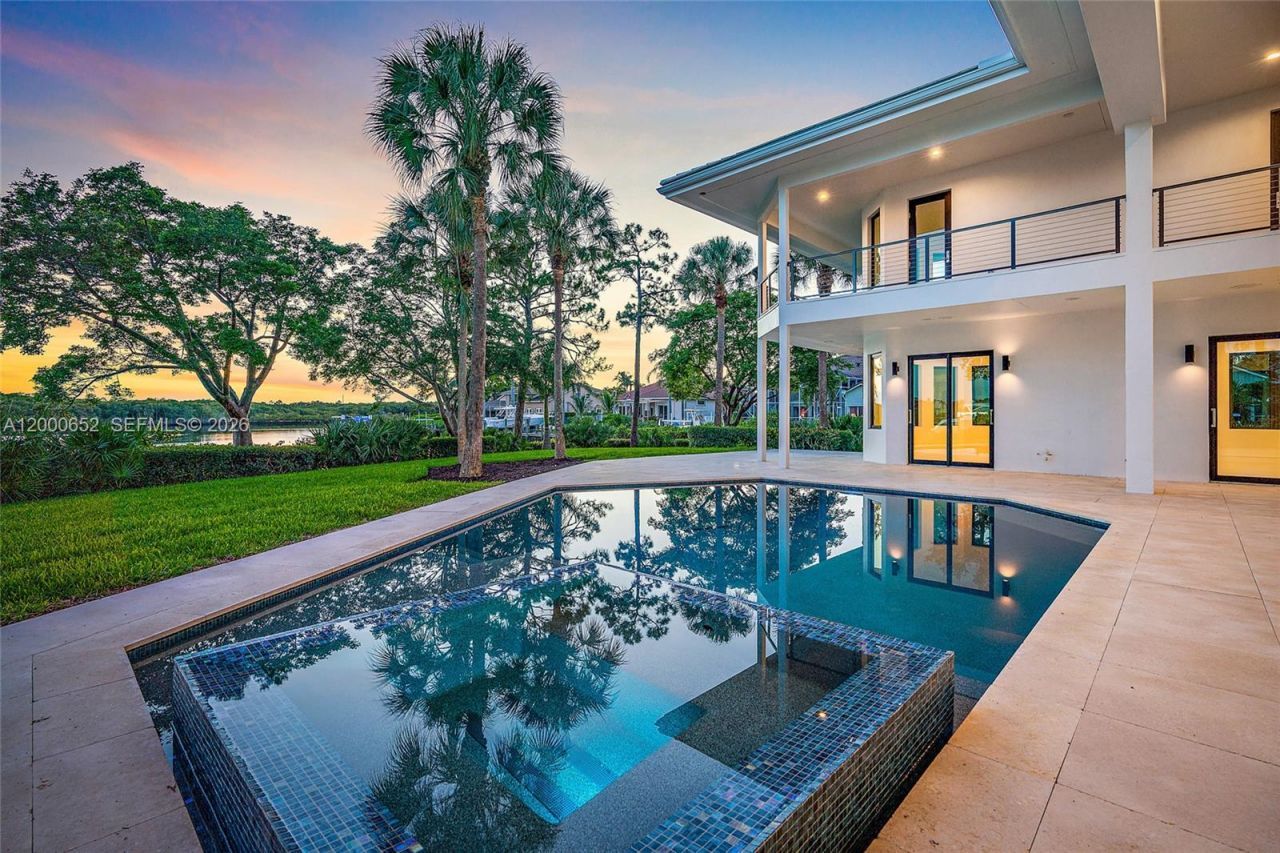 8818 SE Riverfront Ter, Jupiter, FL 33469 Photo