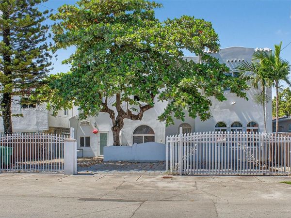 1680 NW 22nd Ct, Miami, FL 33125
