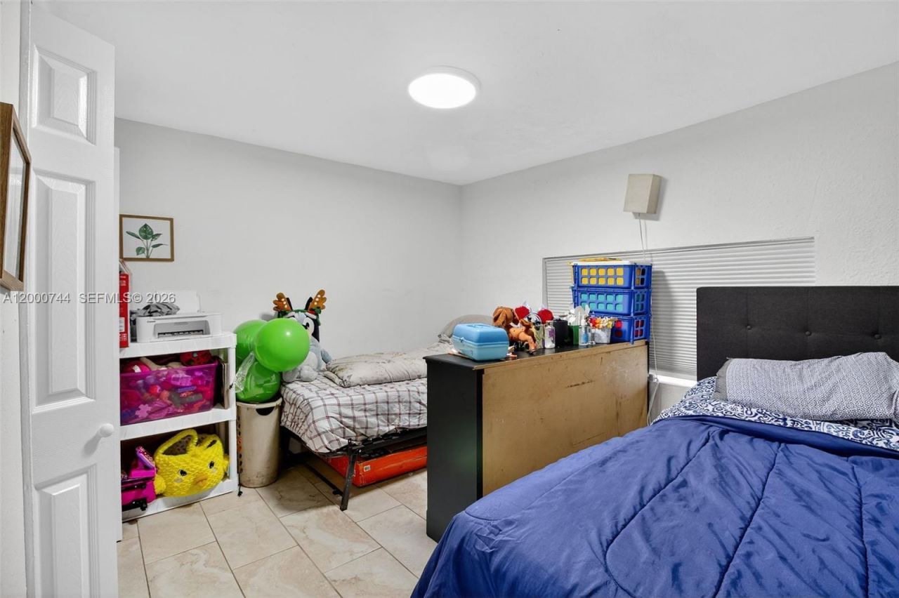 1680 NW 22nd Ct, Miami, FL 33125 Photo