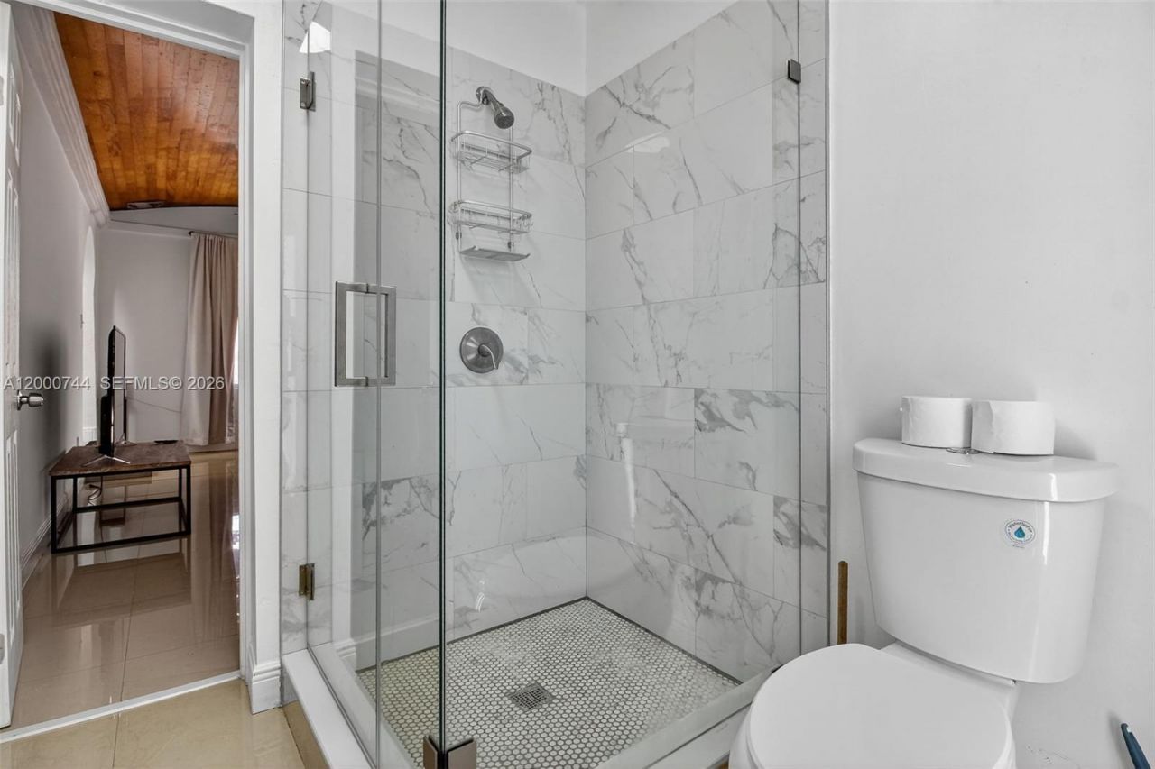 1680 NW 22nd Ct, Miami, FL 33125 Photo