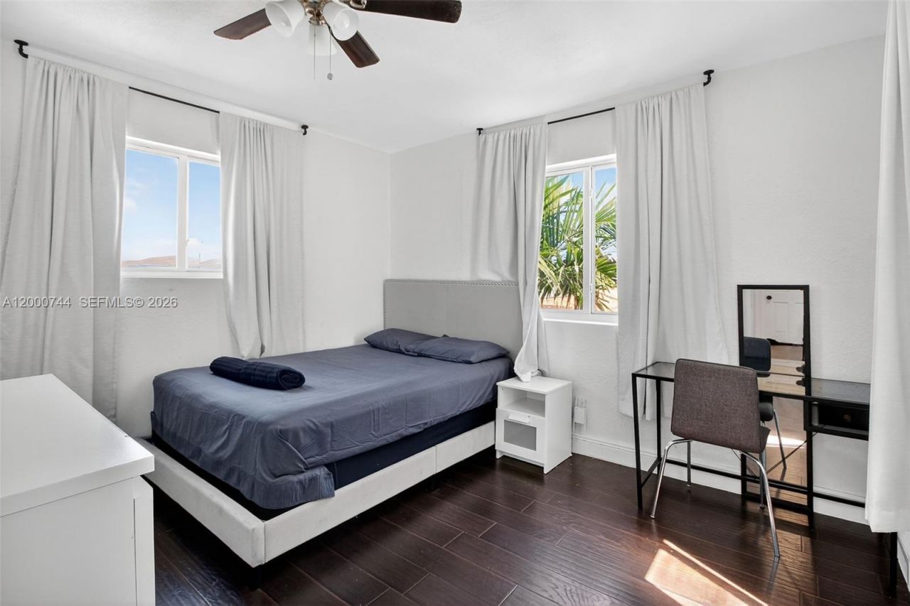 1680 NW 22nd Ct, Miami, FL 33125 Photo