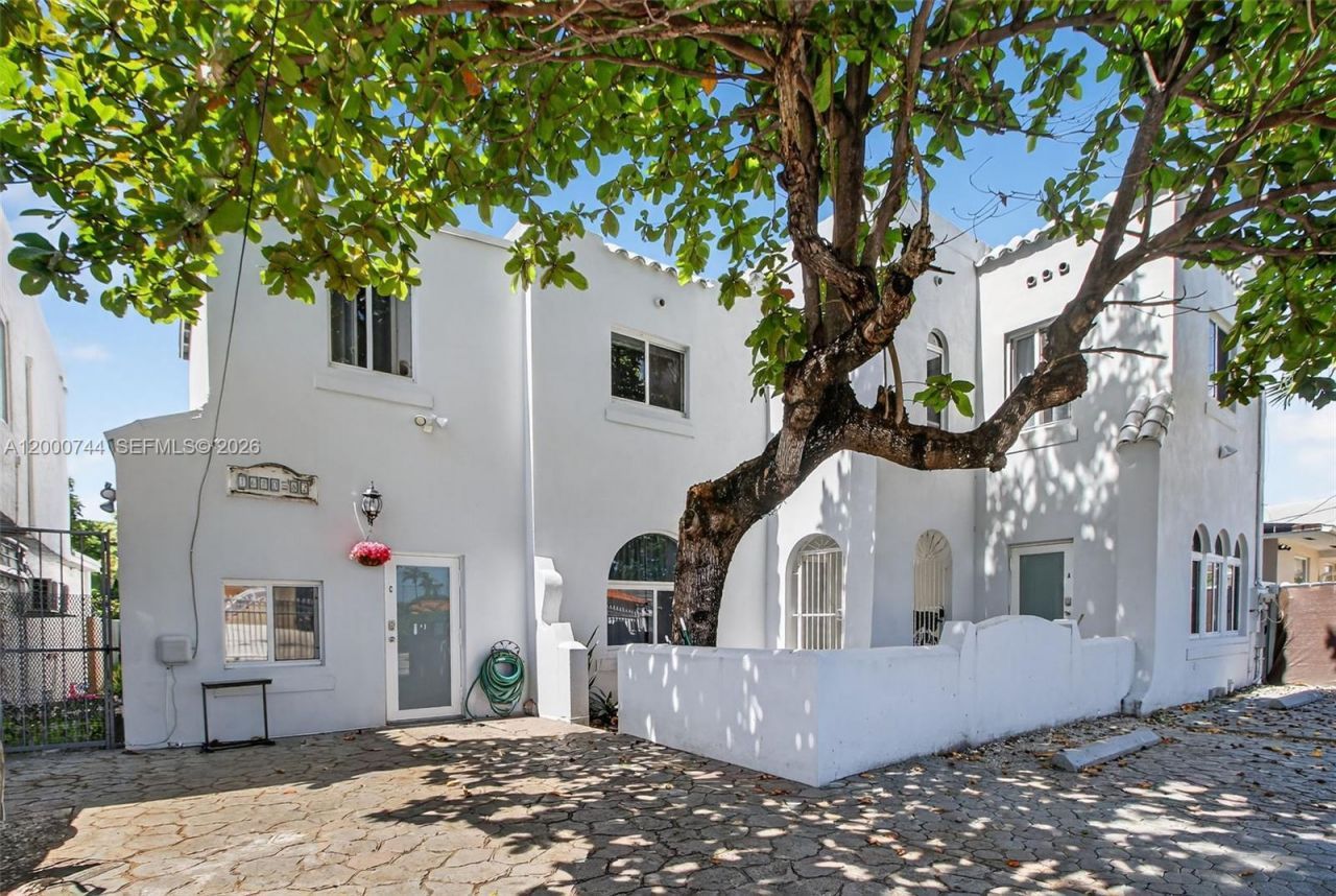 1680 NW 22nd Ct, Miami, FL 33125 Photo