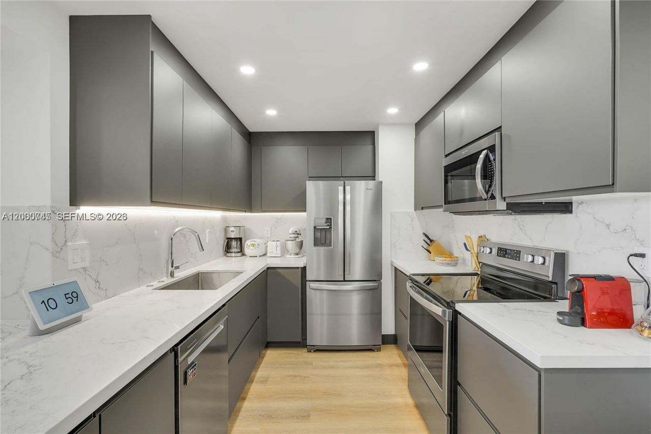 780 NE 69th St, Unit 1108, Miami, FL 33138 Photo